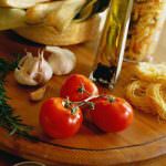 Contro i rincari gli italiani scelgono pane, olio e vino fatti in casa