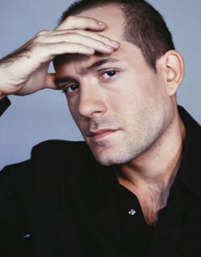 Pietrasanta Lu Gianmarco Tognazzi Prima Al Comunale Con La Commedia La Panne Poi In Tv Con La Nuova Fiction Il Bene E Il Male Newsfood Nutrimento E Nutrimente News