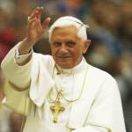 El Papa afirma que 'los preservativos sólo aumentan el problema del sida'