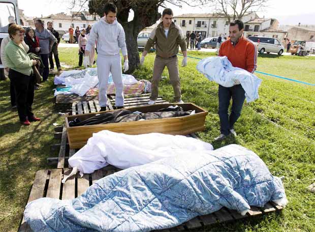 Terremoto, i gestori mobili attivano una campagna comune per raccogliere fondi tramite sms