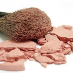 Cosmetici pericolosi, 15 mila sequestri da GDF Bolzano