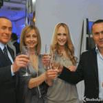 Berlusconi amenaza con renunciar