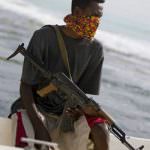 "Mio figlio sta morendo di fame, i pirati lo uccideranno" Denuncia di uno dei padri dei marinai del Bucaneer