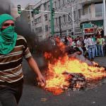 Iran, arrestati 8 funzionari della Gran Bretagna. UE decisa: liberateli