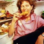 Donne: se mangiate in fretta ingrassate di più