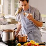 Più casa, meno cene nei locali. Così cambia la cucina italiana