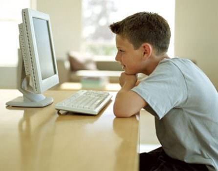 Adolescenti: la dipendenti da videogiochi porta ansia e depressione