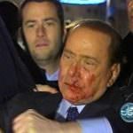 L'accusa: Berlusconi non molla perchè vuole passare alla storia come il salvatore dell'Italia