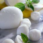 Mozzarelle di bufala campana, la base arriva dal Brasile: surgelata