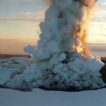 Eruzione in Islanda: Rischio di danni all'export fino a 12 milioni di euro