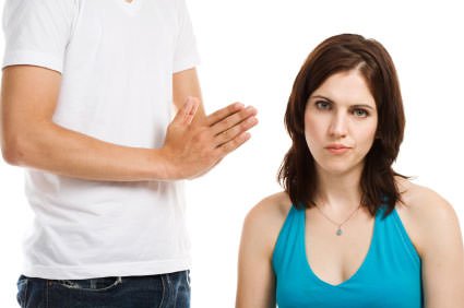 Chiedere scusa alle donne protegge il loro cuore dall’infarto