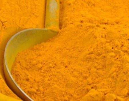 La curcumina riduce l’assorbimento di colesterolo