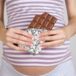 Donne, si al cioccolato durante la gravidanza