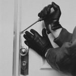 Vacanze sì ma non dimentichiamo gli anziani e la sicurezza della casa