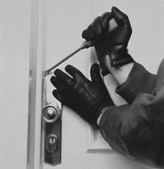 Vacanze sì ma non dimentichiamo gli anziani e la sicurezza della casa