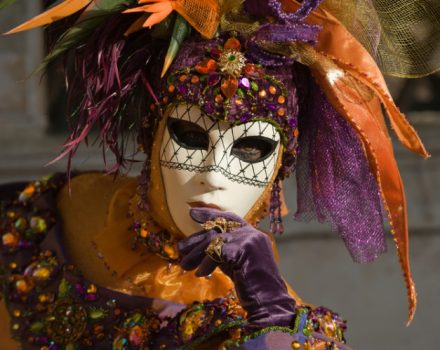 Carnevale a Praga: Fantasia, originalità, allegoria, misteri e passato
