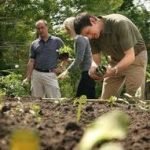 Santi, poeti ed orticultori. 7,4 milioni di italiani tra zappe e verdure