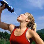 Energy drink e sport: molte ombre, qualche luce