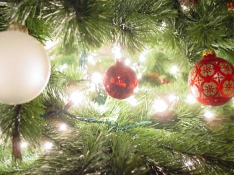 Natale: Acquistate solo catene luminose con marchio CE e IMQ