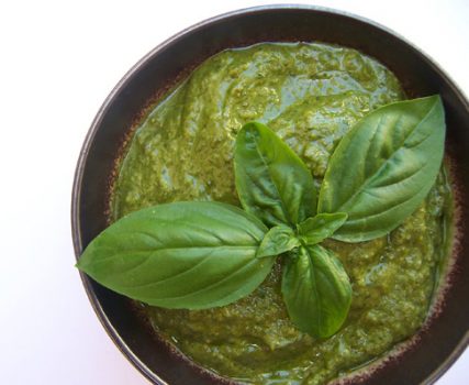 Impariamo da piccoli a fare il Pesto Genovese