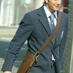 Uomini col borsello, uomini col mal di schiena