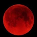 15 giugno: la luna rossa si osserva in agriturismo