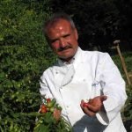 Che ci fa Peppe Zullo nell'orto di Oscar Farinetti a Fontanafredda?