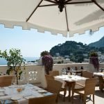 Terrazza Tiberio, il Ristorante del Capri Tiberio Palace presenta un menù basato su una forte identità di cucina regionale mediterranea