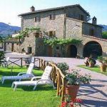 Vacanza in campagna: L'agriturismo non soffre la crisi economica