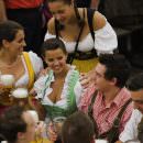 Oktoberfest 2012: birra a fiumi ma anche l’occasione di incontrare una bionda walchiria
