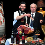 Prosciutto crudo "LUI" con "Lui", a Sanremo