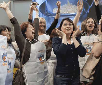 FoodBlogger festeggiano Sonia Peronaci e il team di GialloZafferano