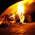 Pane, il ritorno del forno a legna