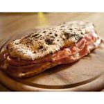 Specialità storica partenopea: Il panuozzo di Gragnano