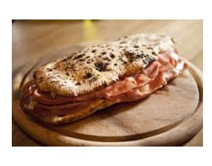 Specialità storica partenopea: Il panuozzo di Gragnano