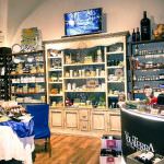 Volterra (PI): Inaugurato lo showroom di “VolaTerrA” tra enogastronomia di pregio, arti visive e cultura