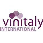 Vino italiano cresce in Cina by Vinitaly: tavola rotonda con importatori e istituzioni cinesi 