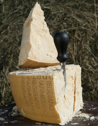 Parmigiano-Reggiano (copyright Consorzio Parmigiano-Reggiano)