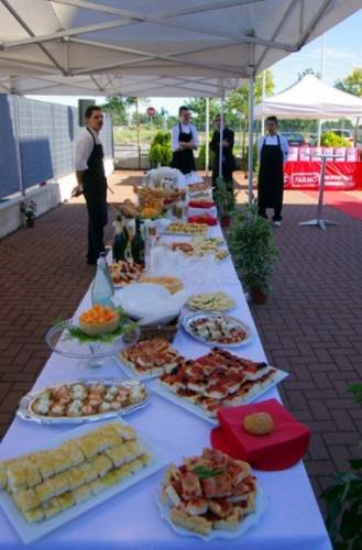 Buffet con prodotti senza glutine Farmo