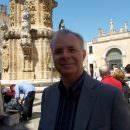 Un itinerario per scoprire il vino ottenuto dalla vinificazione delle uve negroamaro