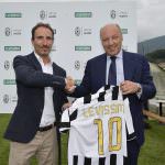 Levissima scende in campo per sostenere i calciatori bianconeri con energia e vitalità