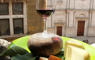 Pienza: ONAF e vino Orcia insegnano il vino giusto per ogni formaggio