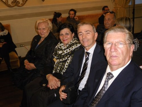 Giuseppe Barile con G. Mercadante, la moglie Liliana e la consorte di Barile