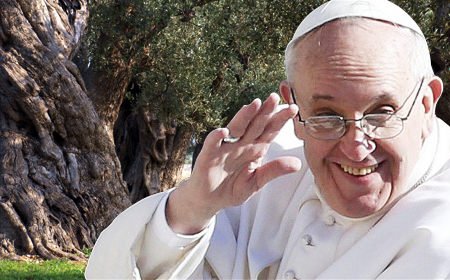 La Xilella e Papa Francesco: Un castigo di Dio o un’offerta degli uomini al dio denaro?