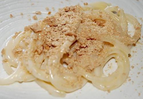 Spaghettone al burro e lievito di birra