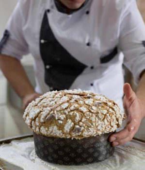 Ascolese offre i suoi panettoni artigianali in degustazione
