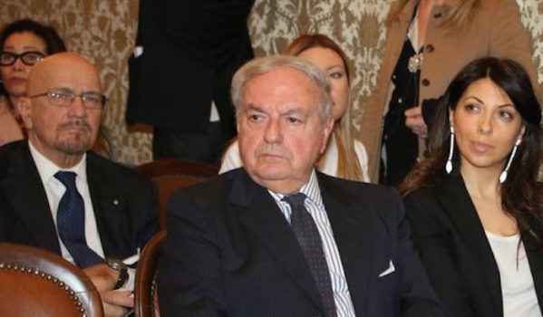 Noi e il tempo delle delusioni – Insicurezza del ceto medio by Achille