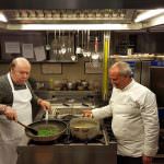 Lino Banfi in cucina con Peppe Zullo: cime di rapa, borragine e marasciuolo