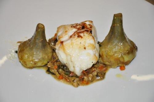 Rana pescatrice arrosto con carciofi alla barigoule al basilico