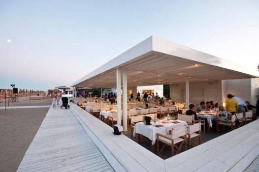 Gli chef scendono in spiaggia al MarePineta Resort di Milano Marittima